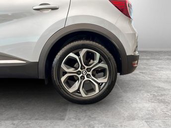 Renault Captur 1.6 E-Tech full hybrid 145 Techno 5dr Auto