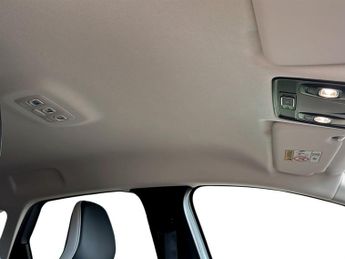 Renault Captur 1.6 E-Tech full hybrid 145 Techno 5dr Auto