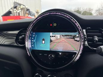 MINI HATCHBACK 135kW Cooper S Multitone Edition 33kWh 3dr Auto