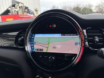 MINI HATCHBACK 135kW Cooper S Multitone Edition 33kWh 3dr Auto