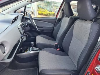 Toyota Yaris 1.5 Hybrid Icon 5dr CVT