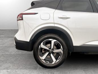 Nissan Qashqai 1.3 DiG-T MH 158 N-Connecta 5dr Xtronic