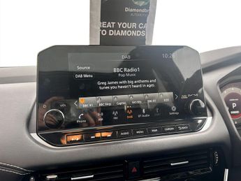 Nissan Qashqai 1.3 DiG-T MH 158 N-Connecta 5dr Xtronic