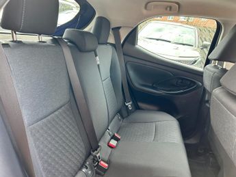 Toyota Yaris 1.5 Hybrid Design 5dr CVT
