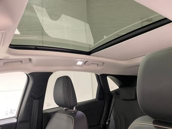 Ford Kuga 2.5 FHEV (190PS) Automatic Vignale 5dr**HIGH SPEC**