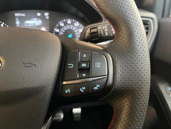 Ford Focus 5Dr ST-Line 1.0 MHEV 155PS Auto