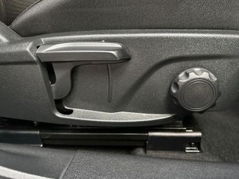 Ford Focus 5Dr ST-Line 1.0 MHEV 155PS Auto