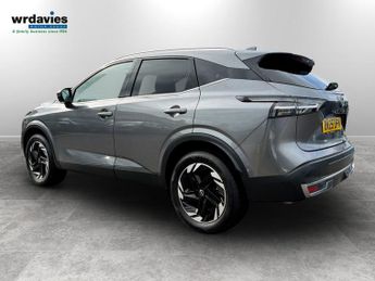 Nissan Qashqai 1.3 DiG-T MH 158 N-Connecta 5dr Xtronic 4WD