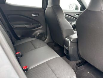 Nissan Juke 1.0 DiG-T N-Connecta 5dr DCT