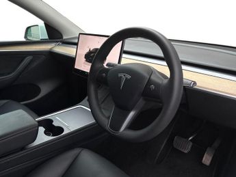 Tesla Model Y Long Range AWD 5dr Auto