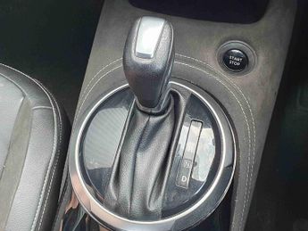 Nissan Juke 1.6 Hybrid Tekna+ 5dr Auto