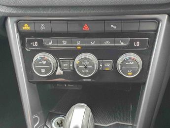 Volkswagen T-roc 1.5 TSI EVO R-Line 5dr DSG
