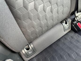 Toyota Yaris 5Dr Icon 1.5 Hybrid Auto