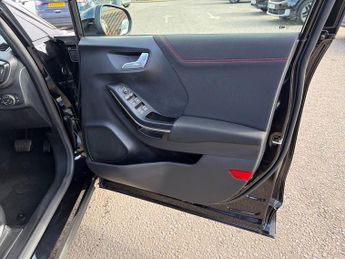 Ford Puma 5Dr ST-Line 1.0 MHEV 125PS Auto