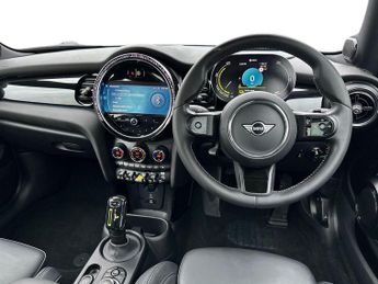MINI HATCHBACK Cooper S 3Dr Level 3 135kW 33kWh Auto