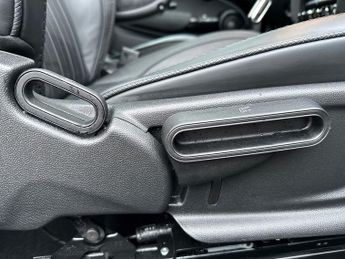 MINI HATCHBACK Cooper S 3Dr Level 3 135kW 33kWh Auto