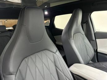 Ford Explorer 5Dr Premium Extended Range 2WD Auto