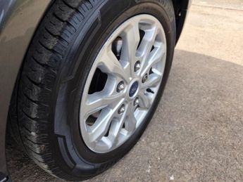 Ford Tourneo Custom 2.0 EcoBlue 185ps L/R 8 Seater Titanium Auto