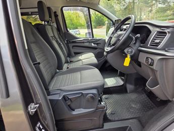Ford Tourneo Custom 2.0 EcoBlue 185ps L/R 8 Seater Titanium Auto