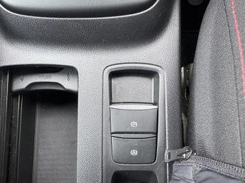 Ford Focus 1.0 EcoBoost Hybrid mHEV ST-Line 5dr Auto