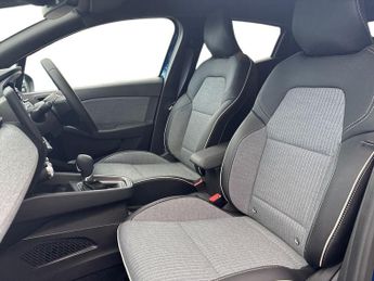 Renault Clio 1.6 E-TECH full hybrid 145 Techno 5dr Auto