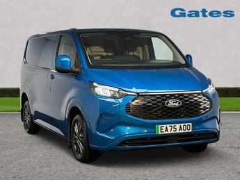 Ford Transit 320 SWB Limited 65kWh 100kw / 136PS Auto