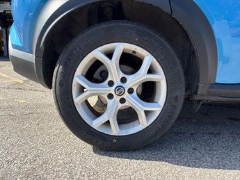 Nissan Juke 1.0 DiG-T N-Connecta 5dr DCT