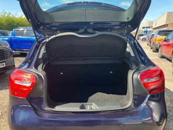 Mercedes-Benz A Class A200d Sport 5dr Auto