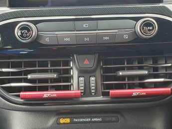 Ford Kuga 2.5 PHEV ST-Line 5dr CVT