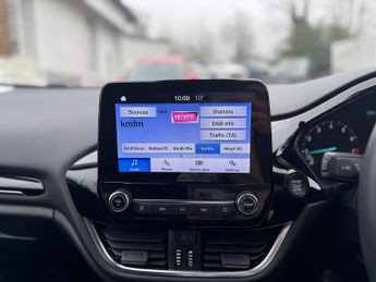 Ford Fiesta 1.0 EcoBoost Hybrid mHEV 125 Titanium 5dr Auto