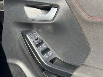 Ford Puma 5Dr ST-Line 1.0 MHEV 125PS Auto