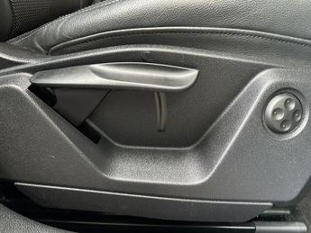 Audi Q2 5Dr S Line 35 1.5 TFSI Auto