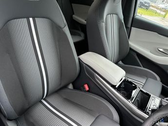 Ford Capri 5Dr Select Extended Range 2WD Auto