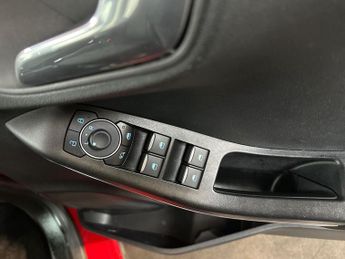 Ford Puma 5Dr ST-Line 1.0 MHEV 125PS Auto