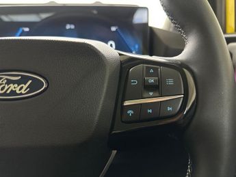Ford Puma Gen-E 5Dr Premium Standard Range Auto