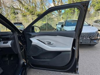 Ford Capri 5Dr Premium Extended Range AWD Auto