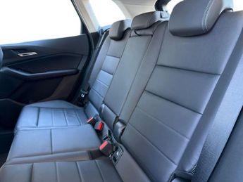 BMW 2 Series 220i 5Dr Luxury 1.5 MHEV Auto