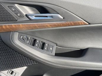 BMW 2 Series 220i 5Dr Luxury 1.5 MHEV Auto