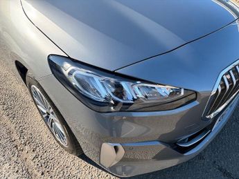 BMW 2 Series 220i 5Dr Luxury 1.5 MHEV Auto