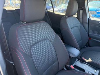 Ford Focus Estate ST-Line 1.0 MHEV 155PS Auto