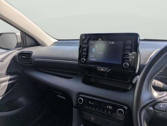 Toyota Yaris 1.5 Hybrid Icon 5dr CVT
