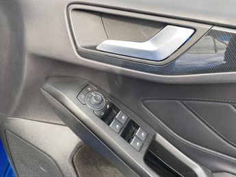 Ford Focus 1.0 EcoBoost Hybrid mHEV 155 ST-Line X 5dr Auto