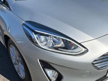 Ford Fiesta 5Dr Titanium 1.0 100PS Auto