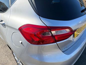 Ford Fiesta 5Dr Titanium 1.0 100PS Auto