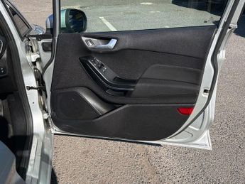 Ford Fiesta 5Dr Titanium 1.0 100PS Auto