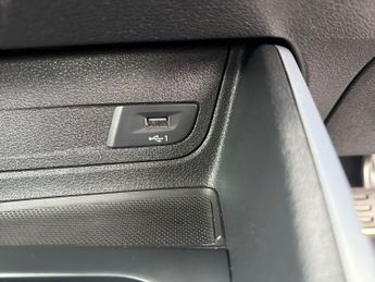 Audi Q2 5Dr S Line 35 1.5 TFSI Auto