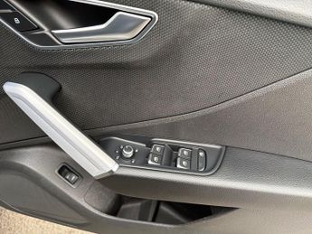 Audi Q2 5Dr S Line 35 1.5 TFSI Auto