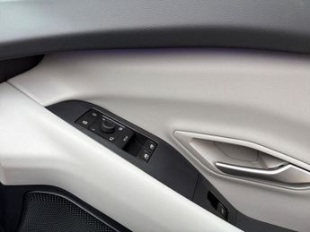 Ford Capri 5Dr Premium Extended Range 2WD Auto