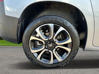 Citroen Berlingo 5Dr Flair XTR M 100kW 50kWh Auto