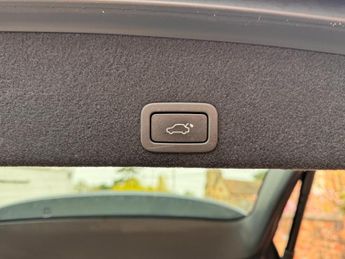 Volvo XC60 D5 R-DESIGN LUX NAV AWD AUTO
